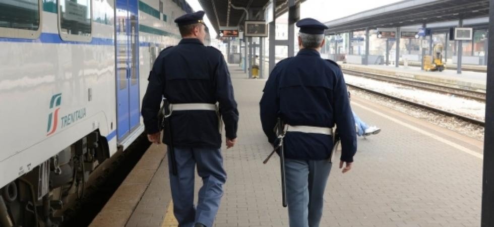 Investito da un treno, 39enne si riprende ed esce dall'ospedale